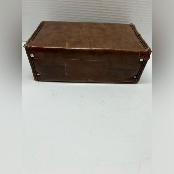 Cassette Tape Holder Storage Carry Suitcase With Handle  Holds 12 Tapes Vintage - Picture 7 of 8